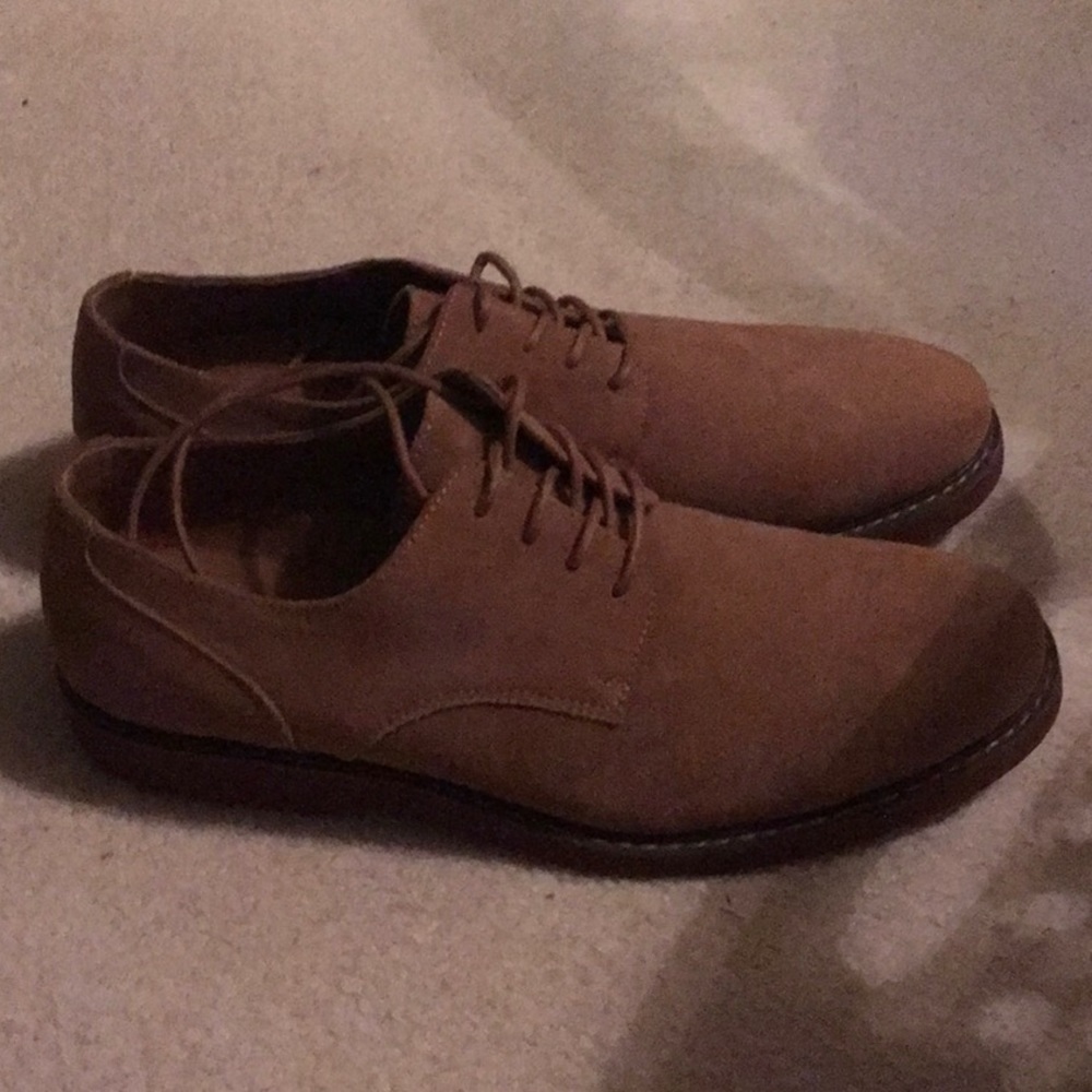 GBX Men’s dress shoes